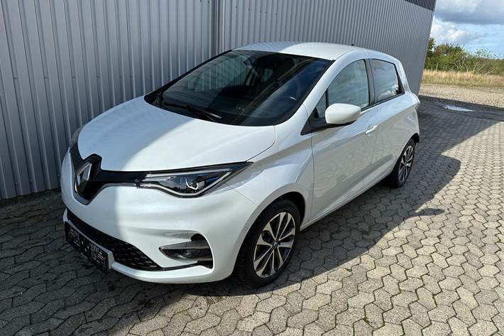 Hvid Renault Zoe fra 2021 set udefra