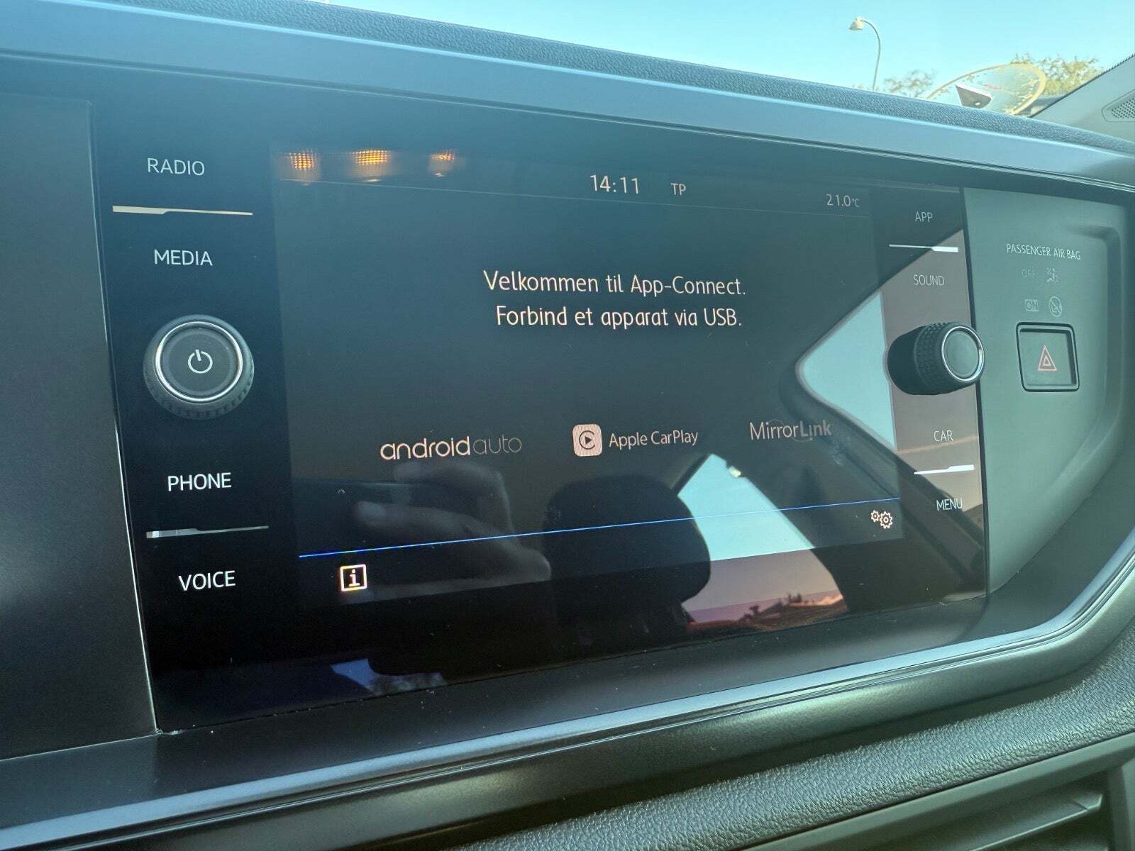 Sølv VW Polo fra 2018