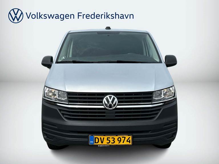 VW Transporter 2,0 TDi 110 Kassevogn lang