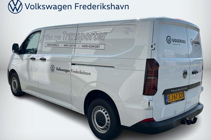 Hvid VW Transporter fra 2025