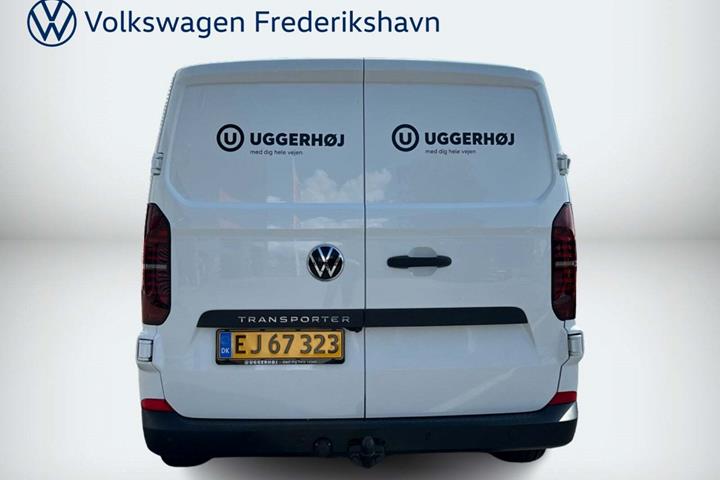 Hvid VW Transporter fra 2025