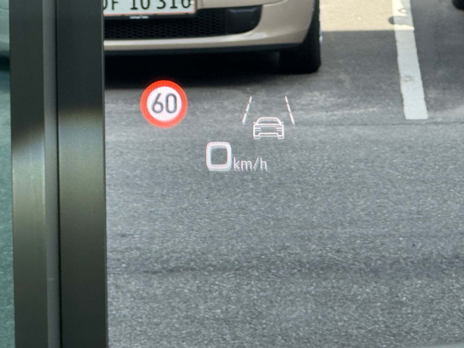 Rød Audi Q8 e-tron fra 2023