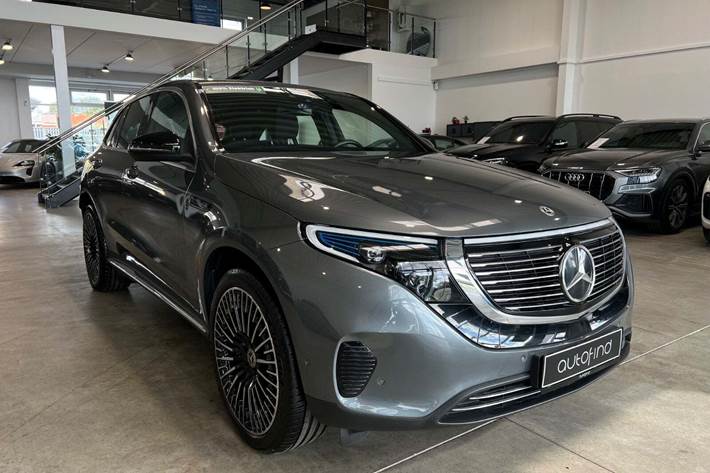 Grå Mercedes EQC400 fra 2021 set udefra