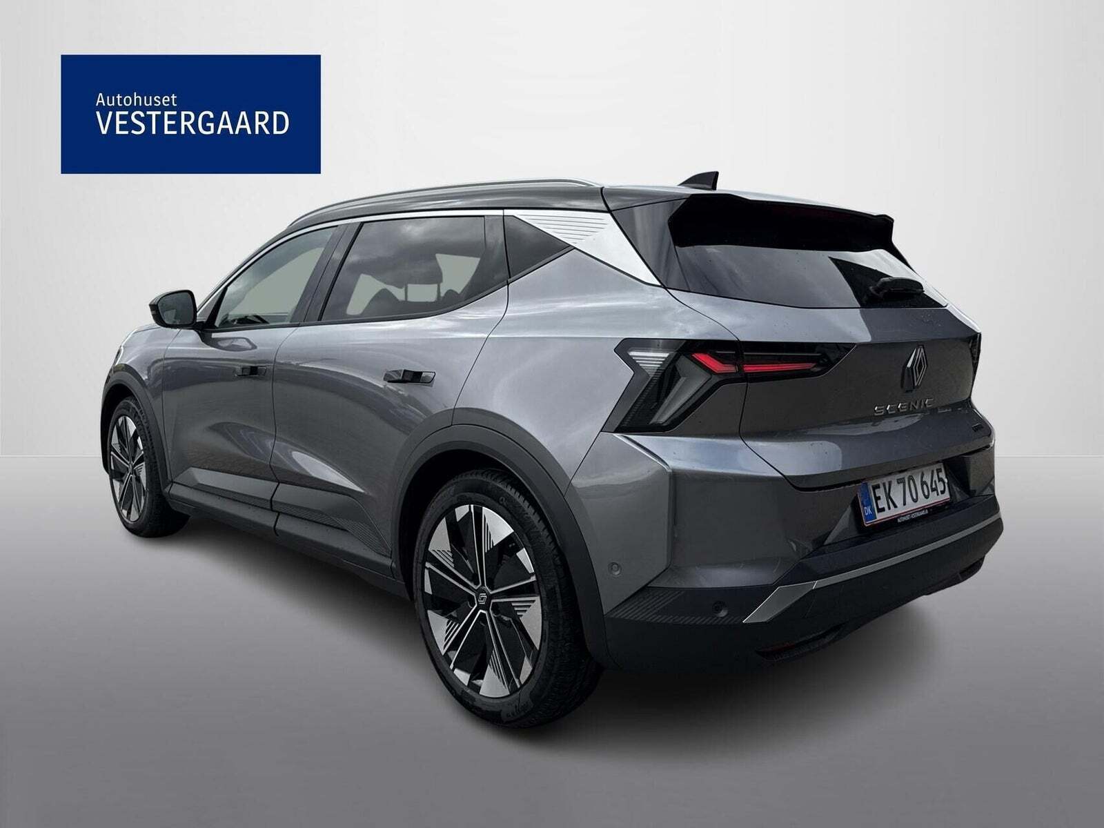 Grå Renault Scenic E-Tech fra 2025