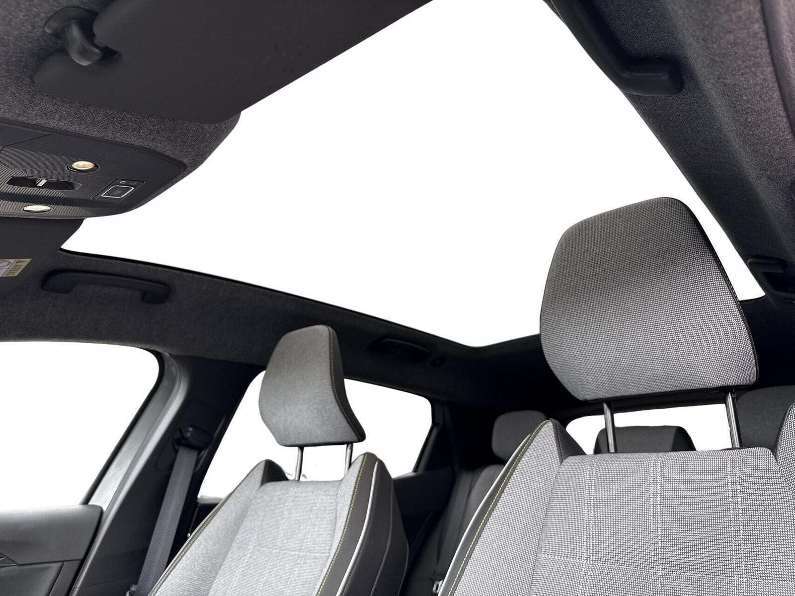 Grå Renault Scenic E-Tech fra 2025