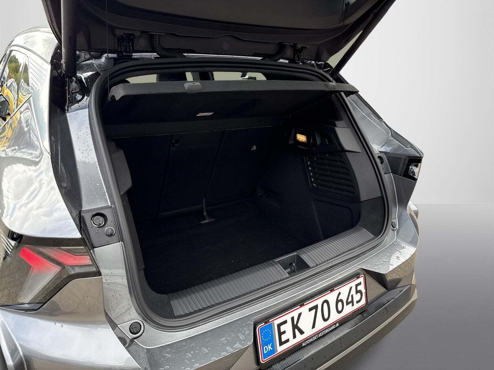 Grå Renault Scenic E-Tech fra 2025