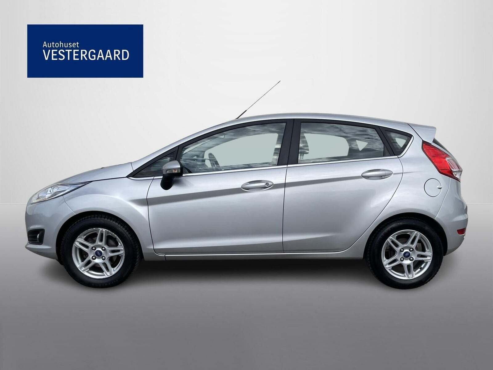 Sølv Ford Fiesta fra 2017