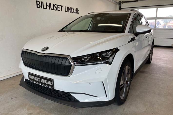 Hvid Skoda Enyaq fra 2021 set udefra