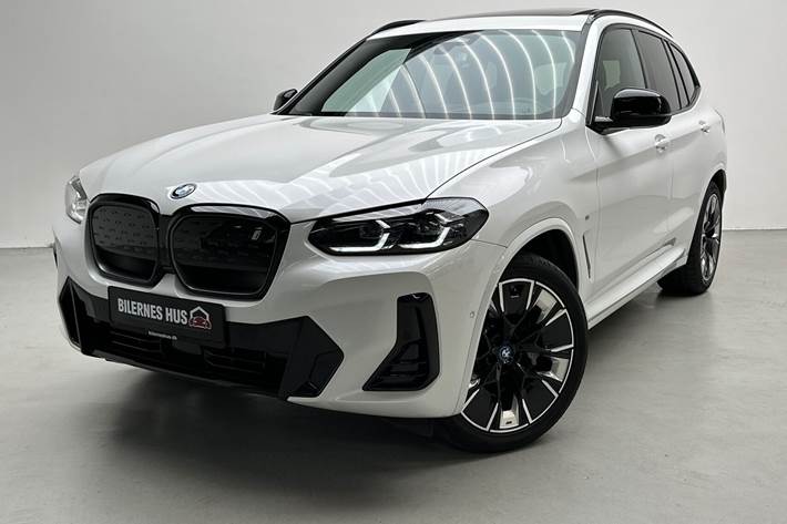Hvid BMW iX3 fra 2023