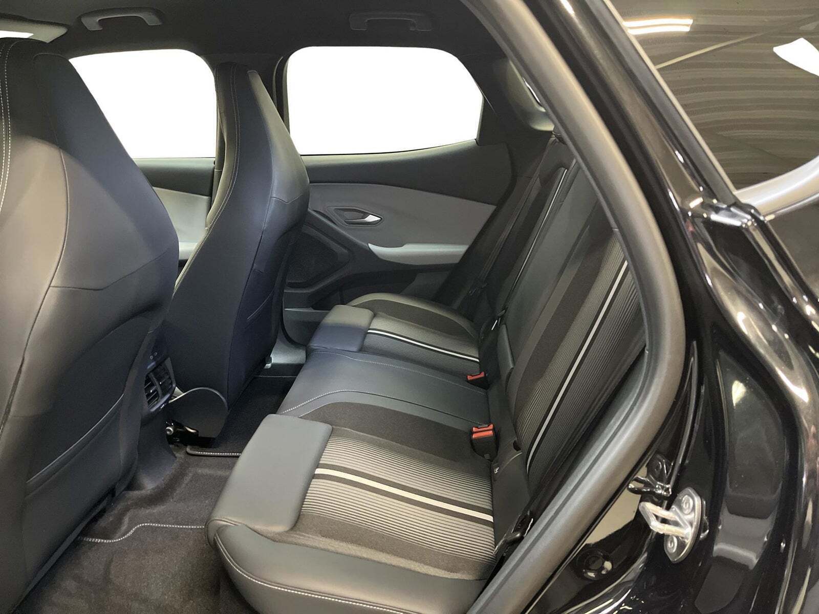 Ford Capri 82 Select Extended Range