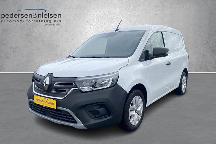 Hvid Renault Kangoo fra 2022 set udefra