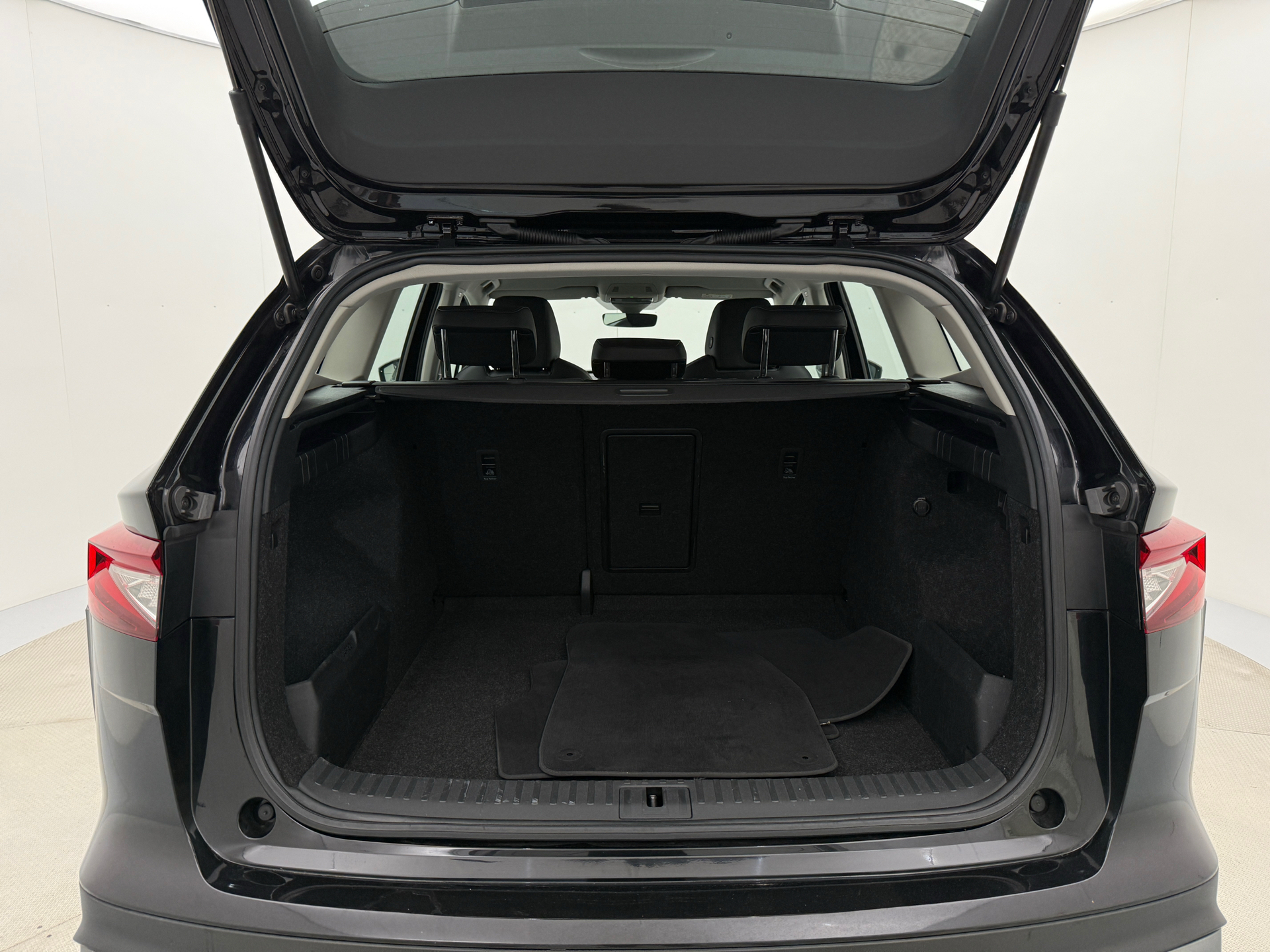 Sort Skoda Enyaq iV fra 2021