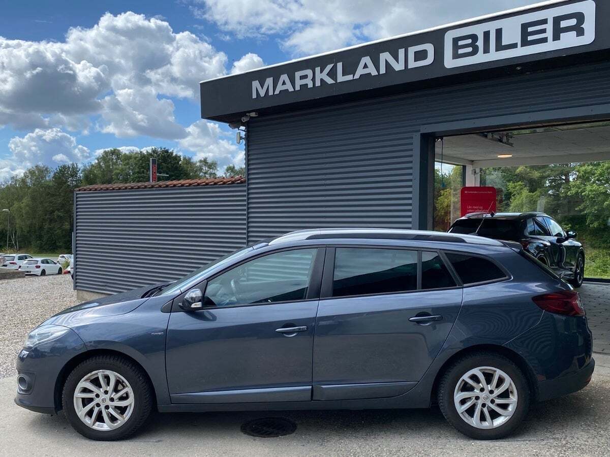 Grå Renault Megane III fra 2016