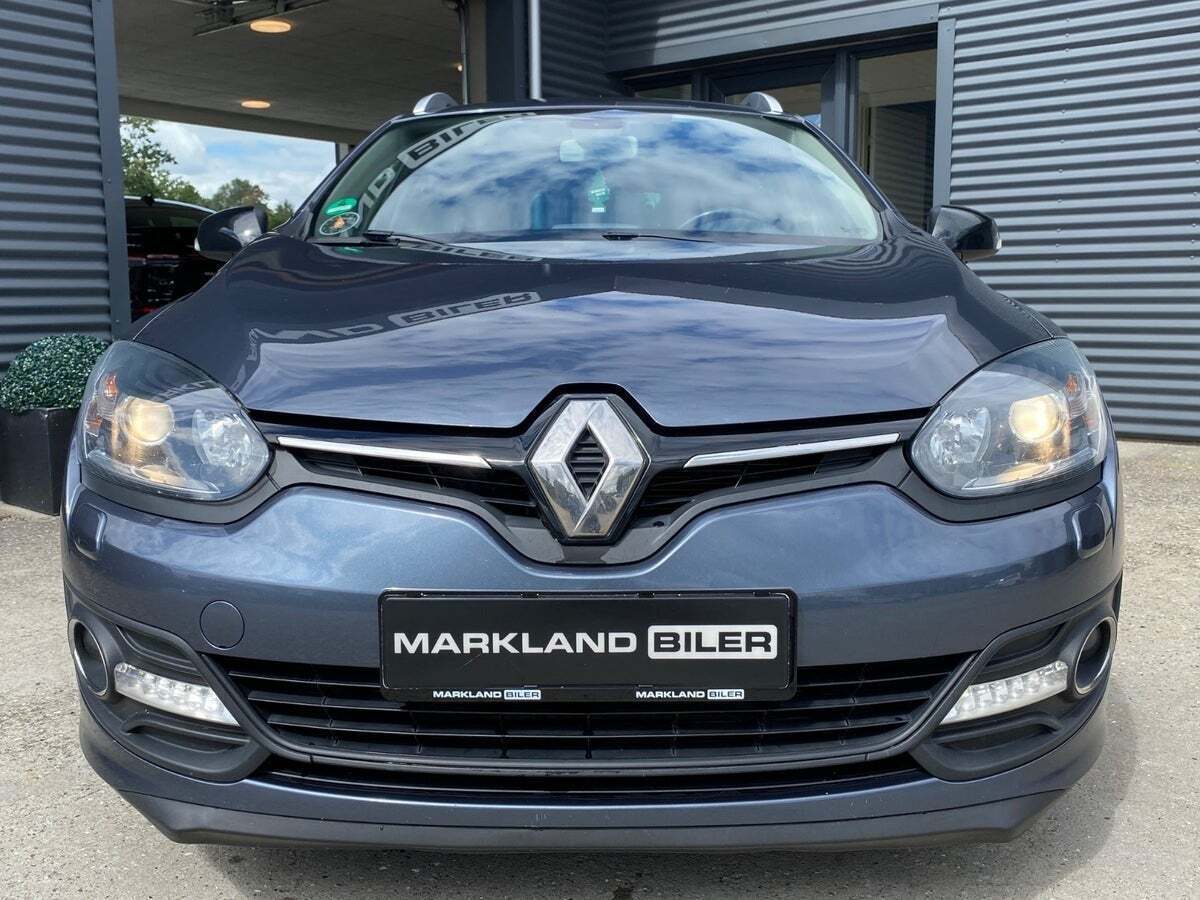 Grå Renault Megane III fra 2016