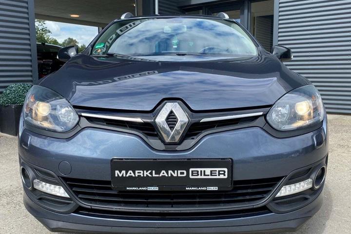 Grå Renault Megane III fra 2016