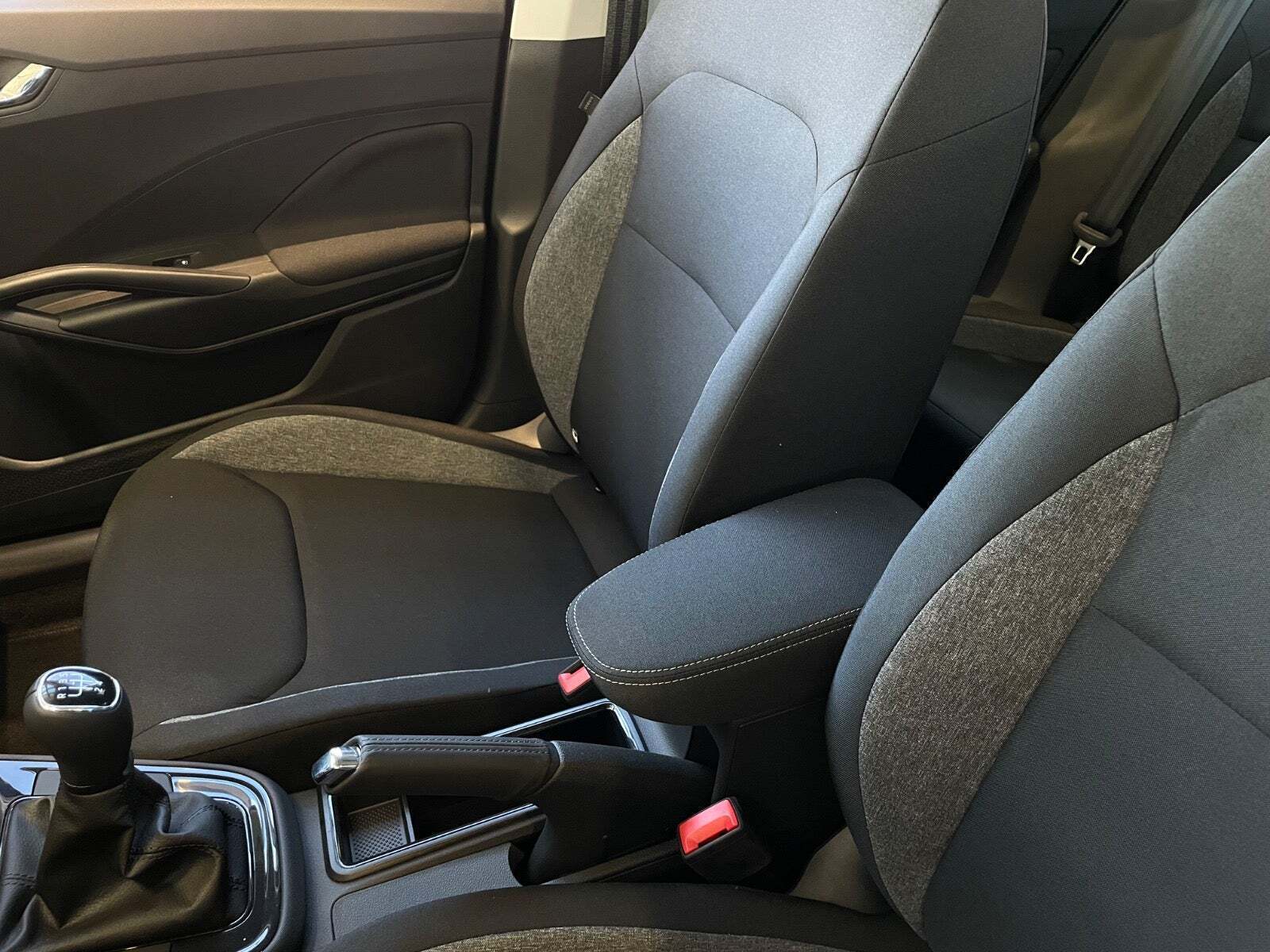 Blå Skoda Fabia fra 2024