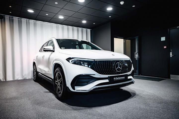 Hvid Mercedes EQA250+ fra 2025