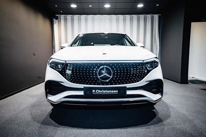 Hvid Mercedes EQA250+ fra 2025
