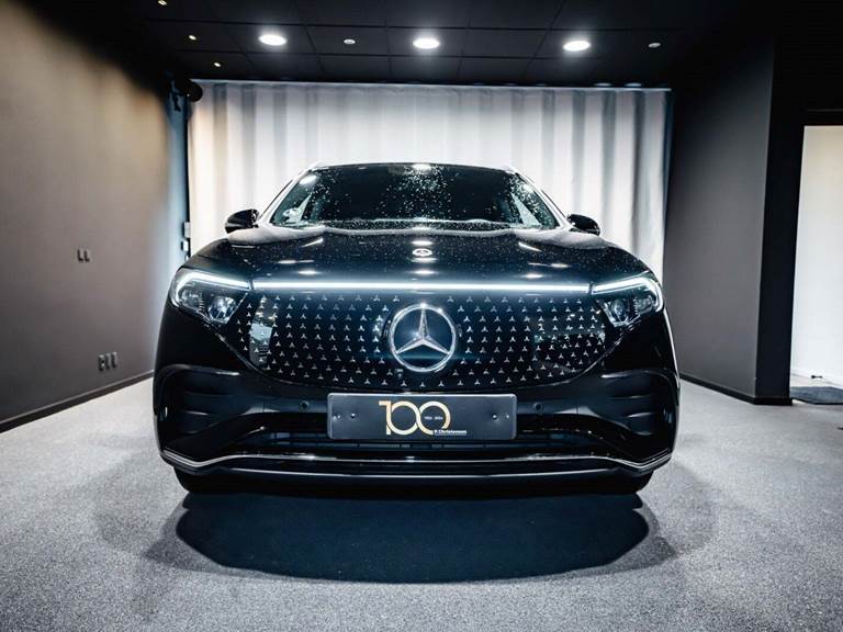 Mercedes EQA250+ AMG Premium