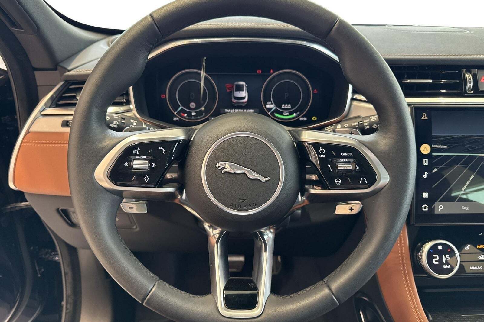 Grøn Jaguar F-Pace fra 2024