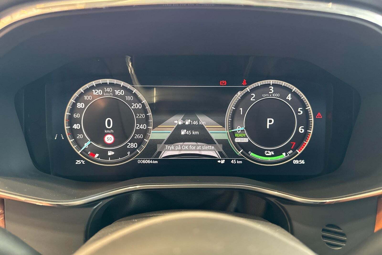 Grøn Jaguar F-Pace fra 2024