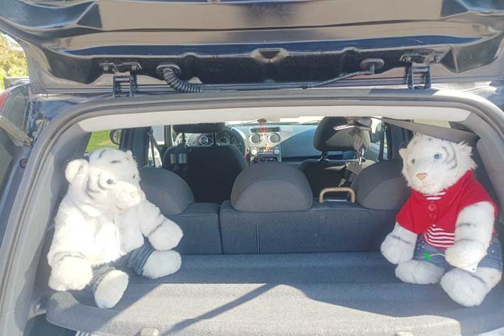 Sort Mitsubishi Colt fra 2008