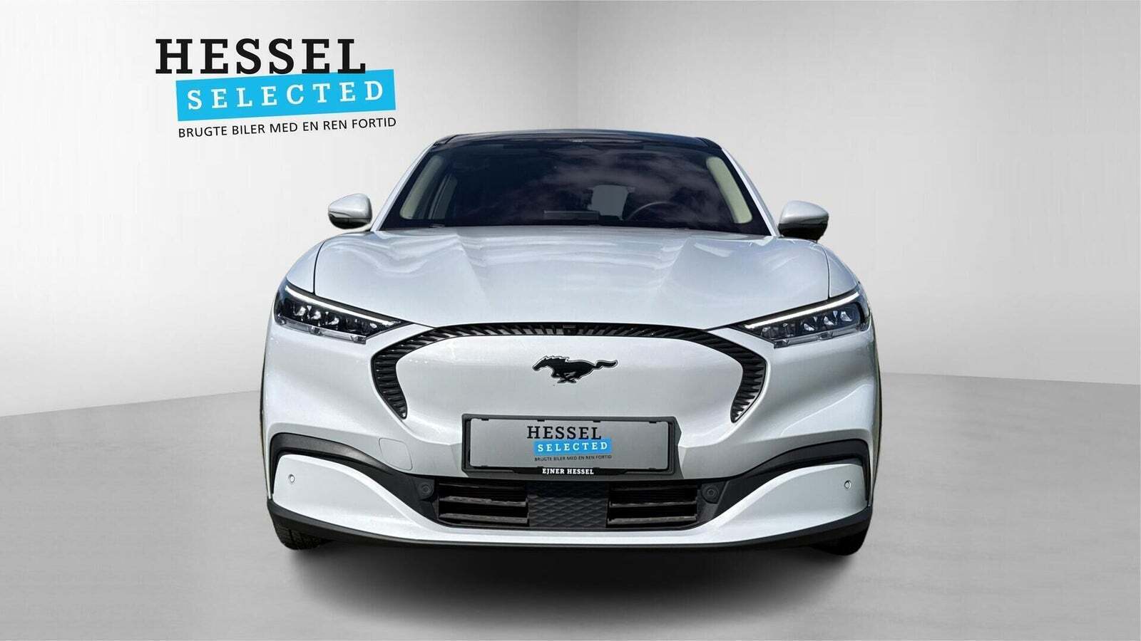 Hvid Ford Mustang Mach-E fra 2022