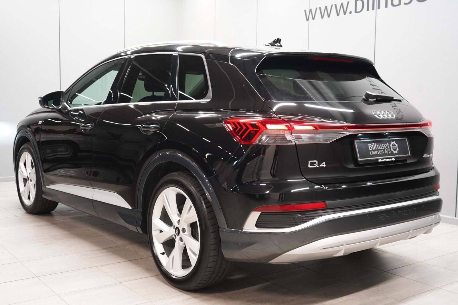 Sort Audi Q4 e-tron fra 2024