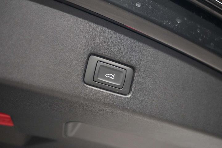 Sort Audi Q4 e-tron fra 2024