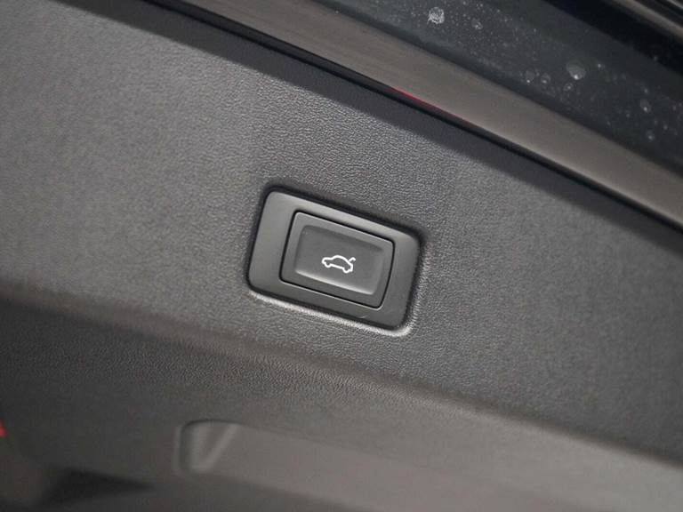 Audi Q4 e-tron 45 S-line