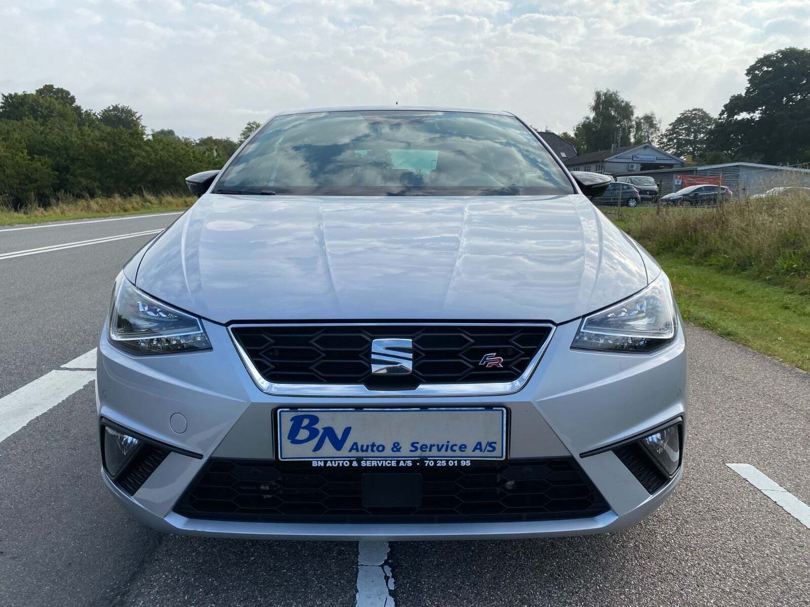 Sølv Seat Ibiza fra 2021