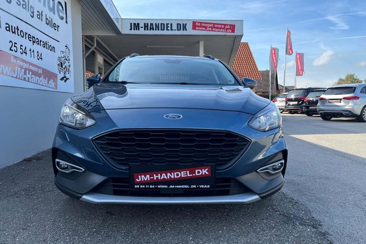 Blå Ford Focus fra 2019