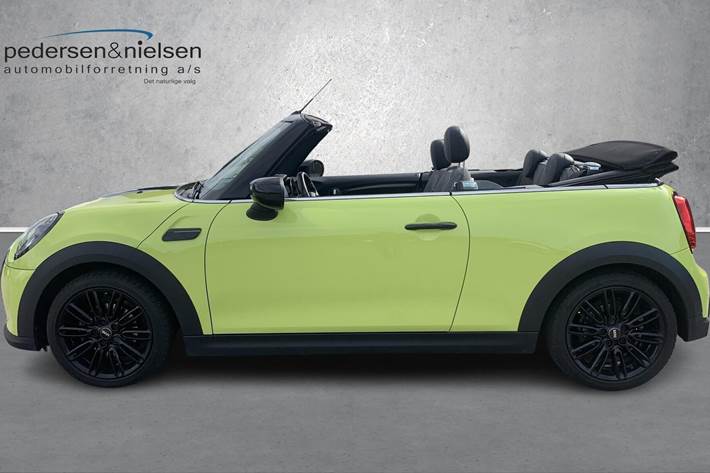 Gul Mini Cooper fra 2021