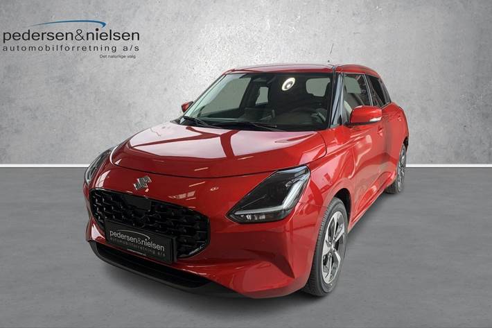 Rød Suzuki Swift fra 2025 set udefra