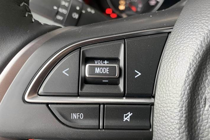 Rød Suzuki Swift fra 2025