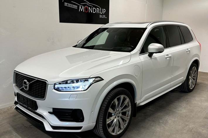 Hvid Volvo XC90 fra 2016 set udefra