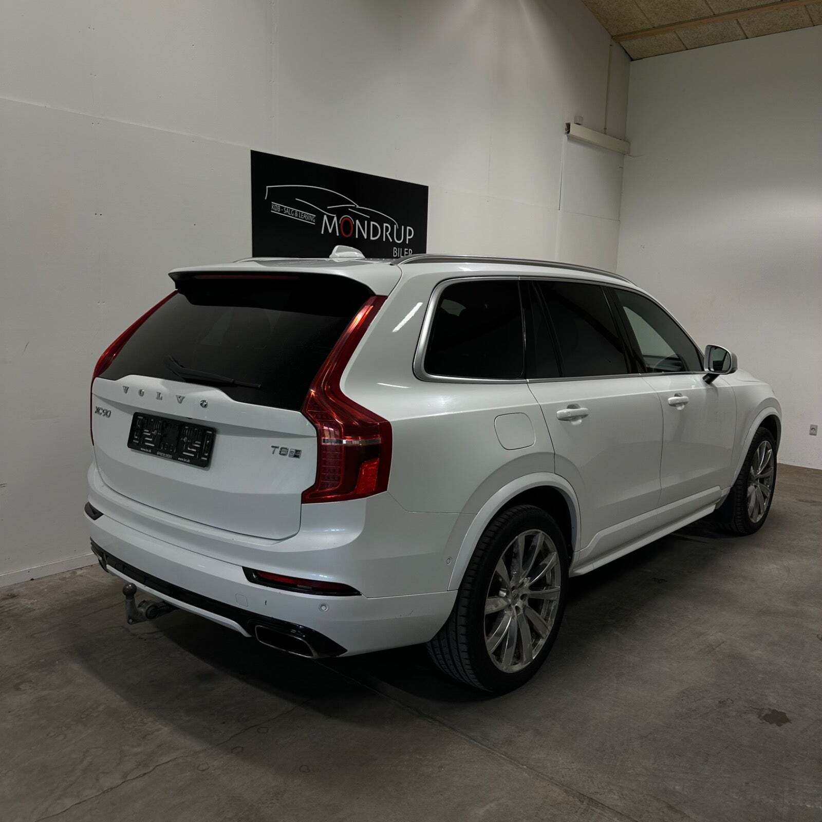 Hvid Volvo XC90 fra 2016