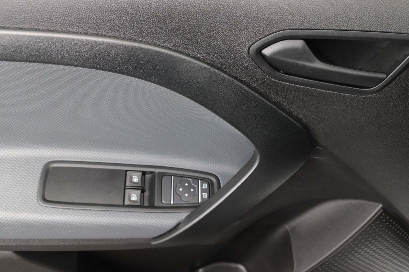 Hvid Mercedes eCitan fra 2024