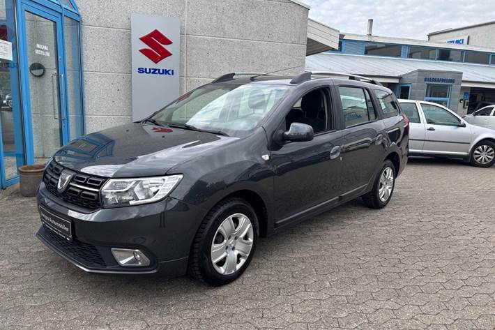 Brun Dacia Logan fra 2020 set udefra