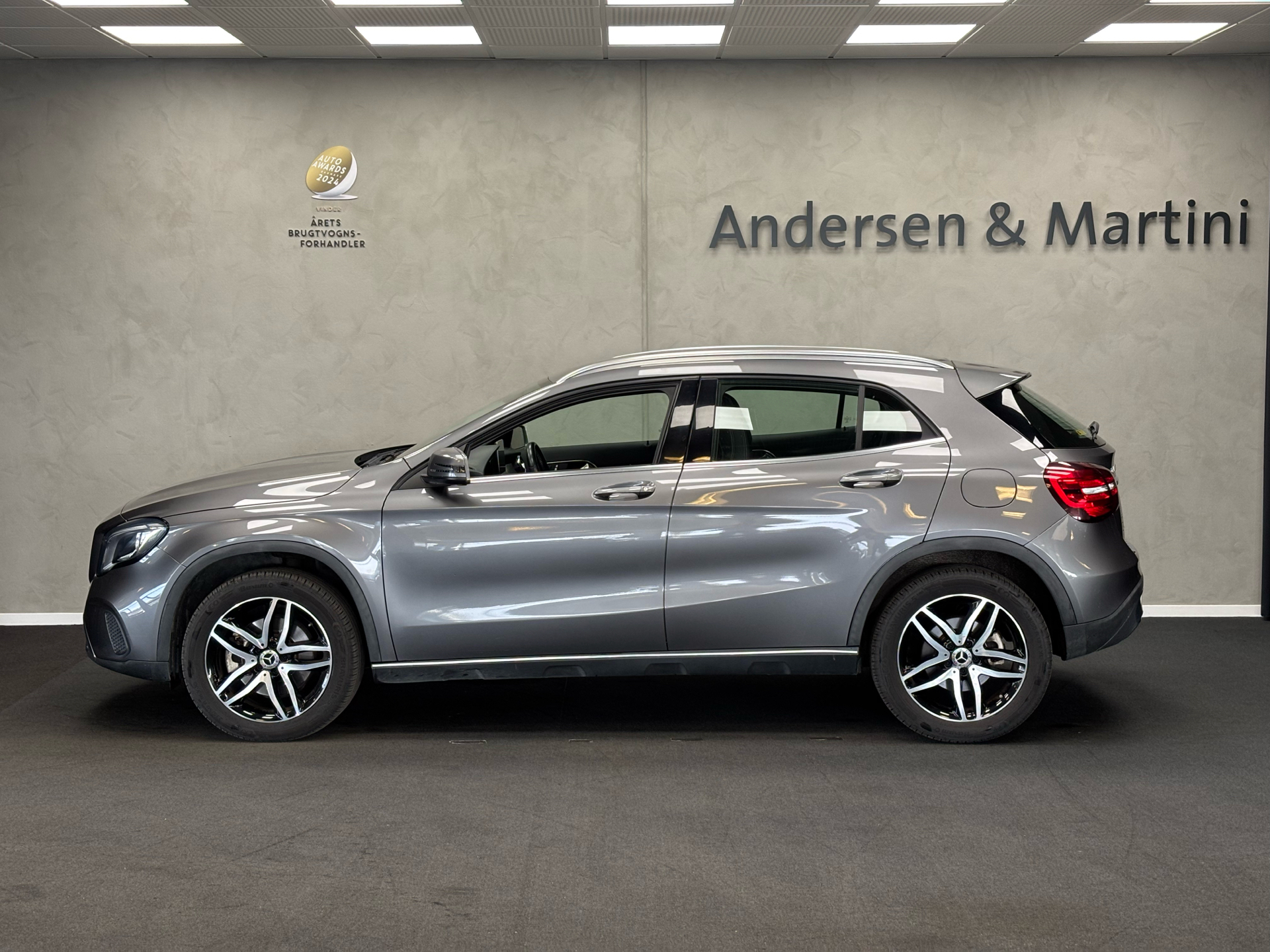 Mercedes GLA250 2,0 Progressive 7G-DCT 211HK 5d 7g Aut.
