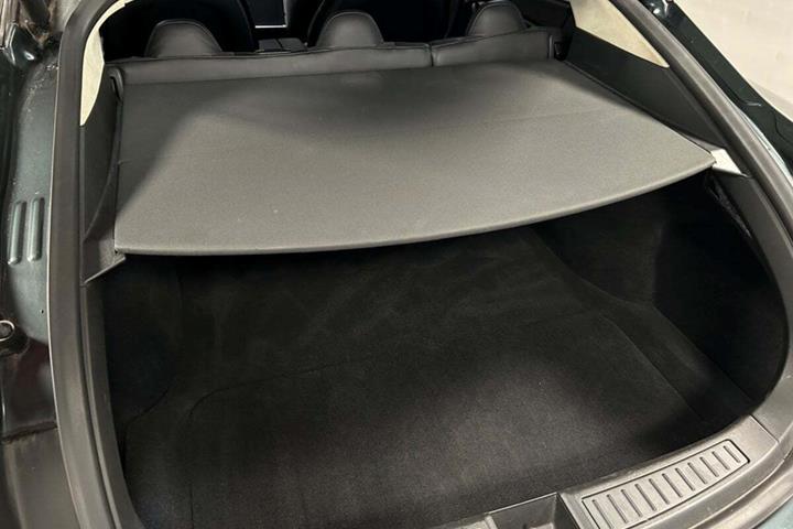 Grøn Tesla Model S fra 2014