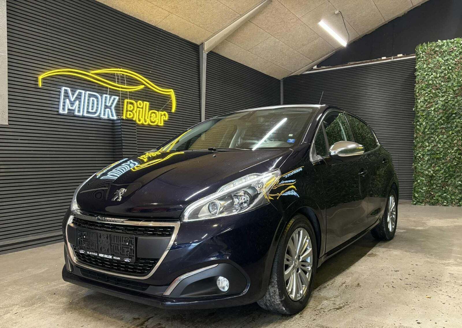 Peugeot 208 1,6 BlueHDi 100 Allure Sky