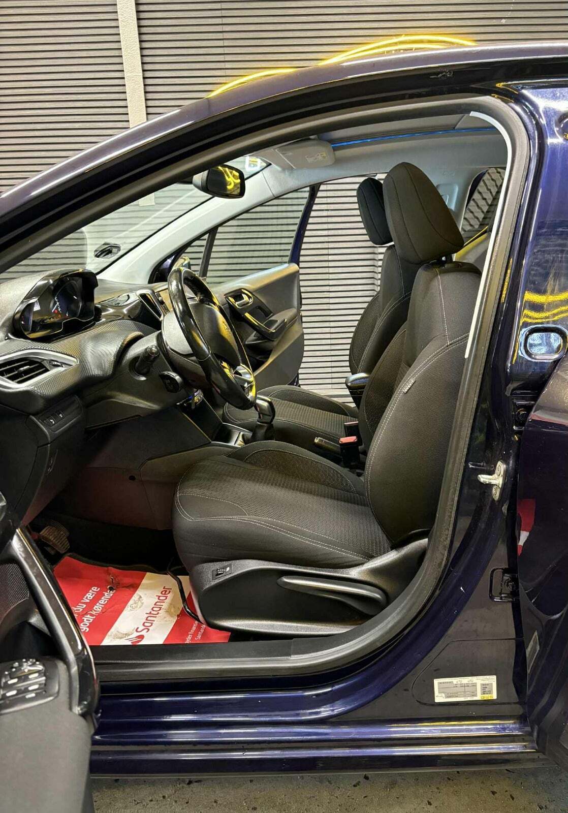 Peugeot 208 1,6 BlueHDi 100 Allure Sky