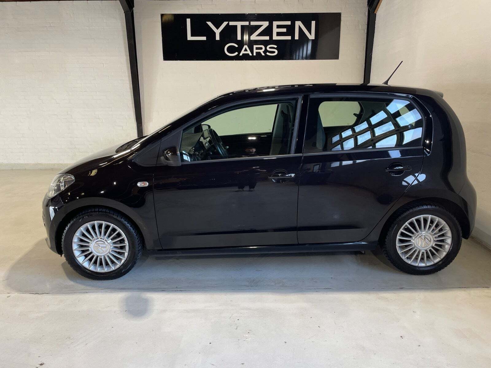 Sort VW UP! fra 2016