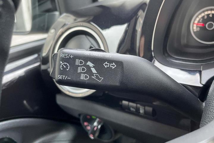 Sort VW UP! fra 2016
