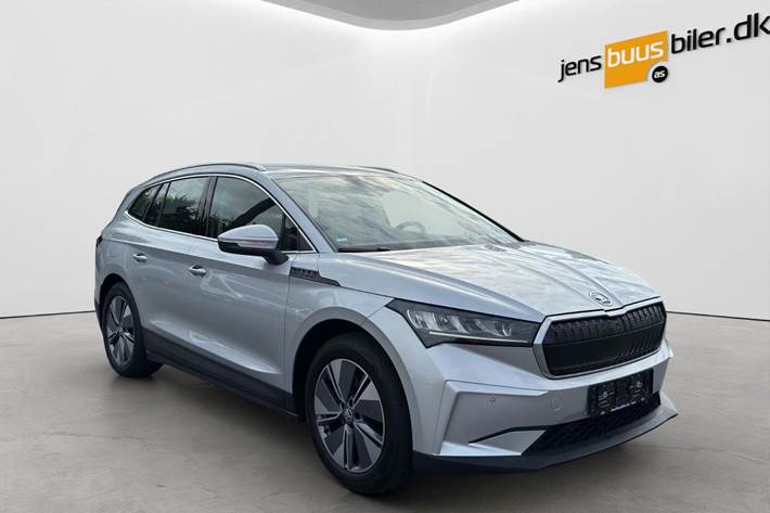 Sølv Skoda Enyaq fra 2021 set udefra