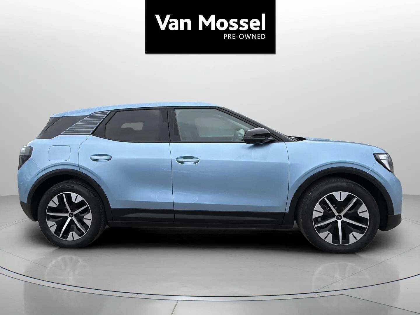 Ford Explorer 82 Select Extended Range