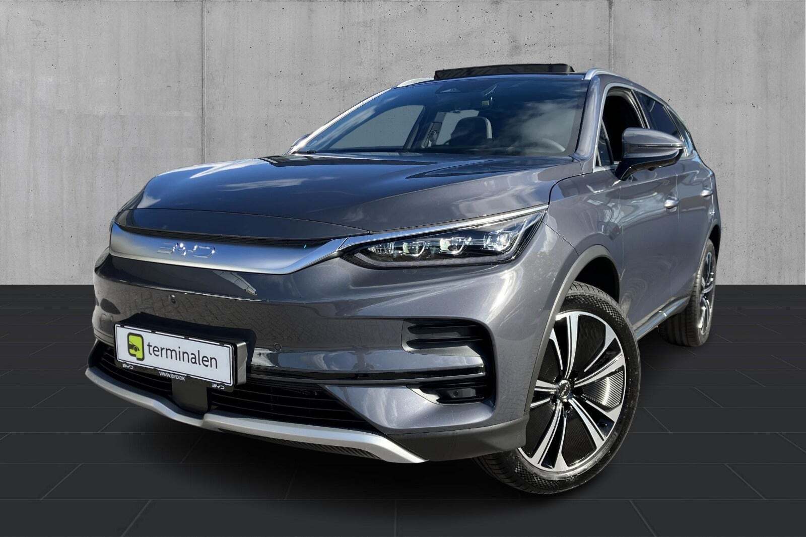 undefined BYD Tang fra 2024 set udefra