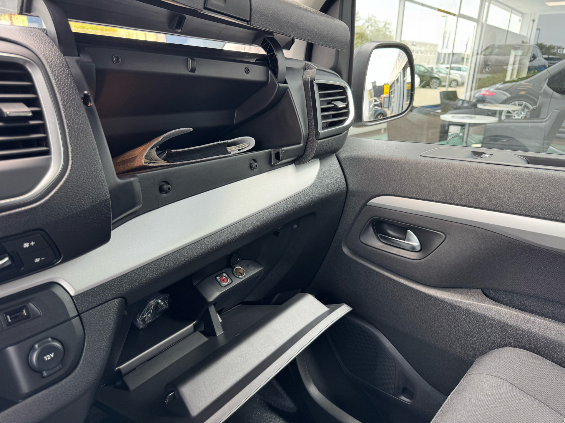 Hvid Citroën e-Jumpy fra 2023