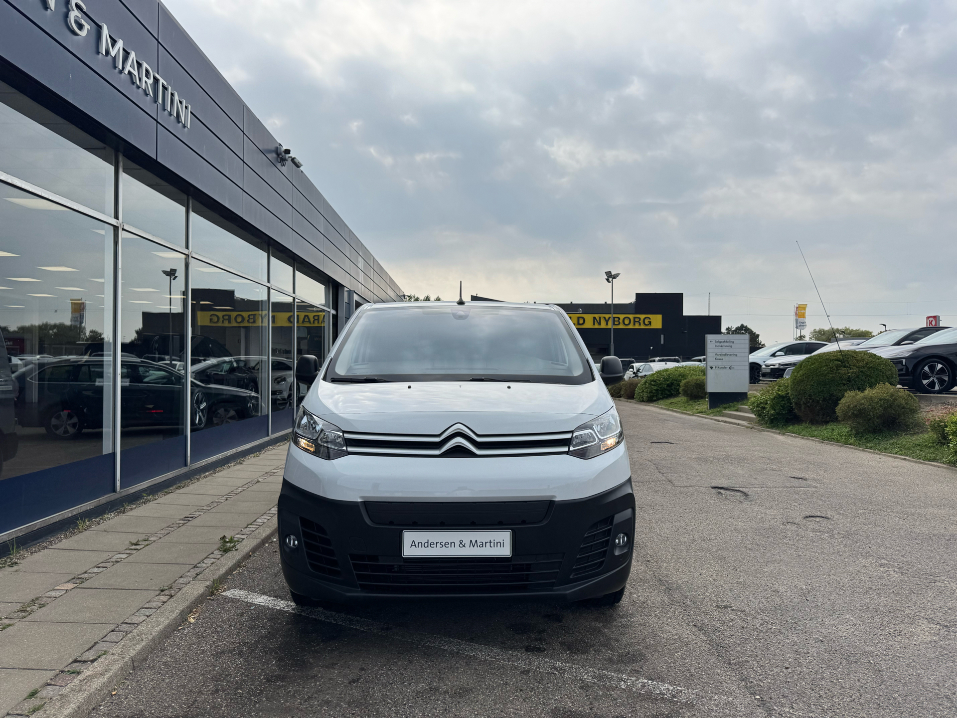 Hvid Citroën e-Jumpy fra 2023